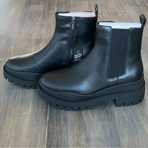 Lug Sole Vionic Boots